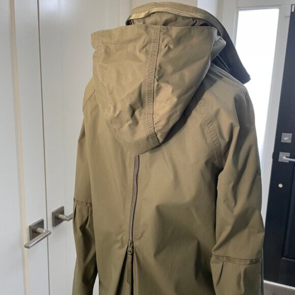 Lululemon Fo Drizzle Fatigue Green Jacket Sz 8 - Picture 6 of 13